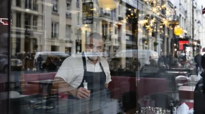 Ils poussent comme des champignons et menacent les bistrots de quartier : déjà une ouverture par jour