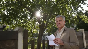 Mon voisin peut-il m’obliger à couper un arbre de mon jardin ? Ce que dit la loi